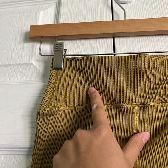 Good American Olive Green Active Essential Ribbed Leggings Women's Size 00/0 - Picture 4 of 10